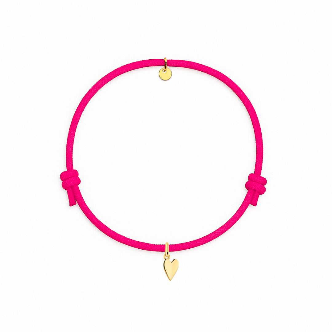 bracciale con cordino colore fucsia e ciondolo dorato a forma di cuore in argento 925