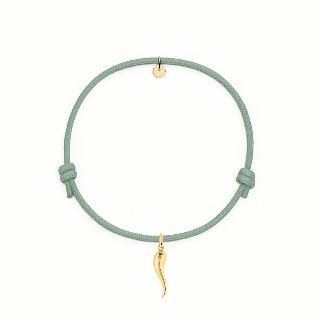 bracciale cordino verde salvia con ciondolo dorato cornetto portafortuna in argento 925