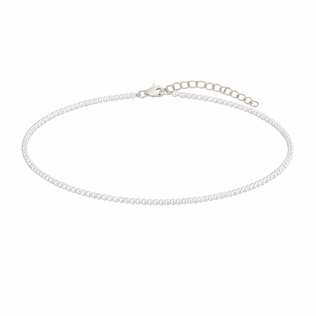 choker di perle bianche vegane con chiusura color argento