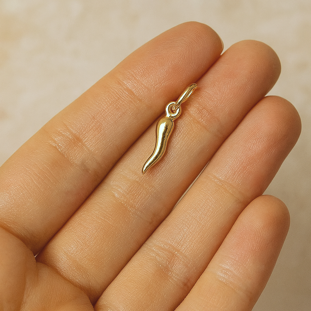 ciondolo corno portafortuna oro in argento 925