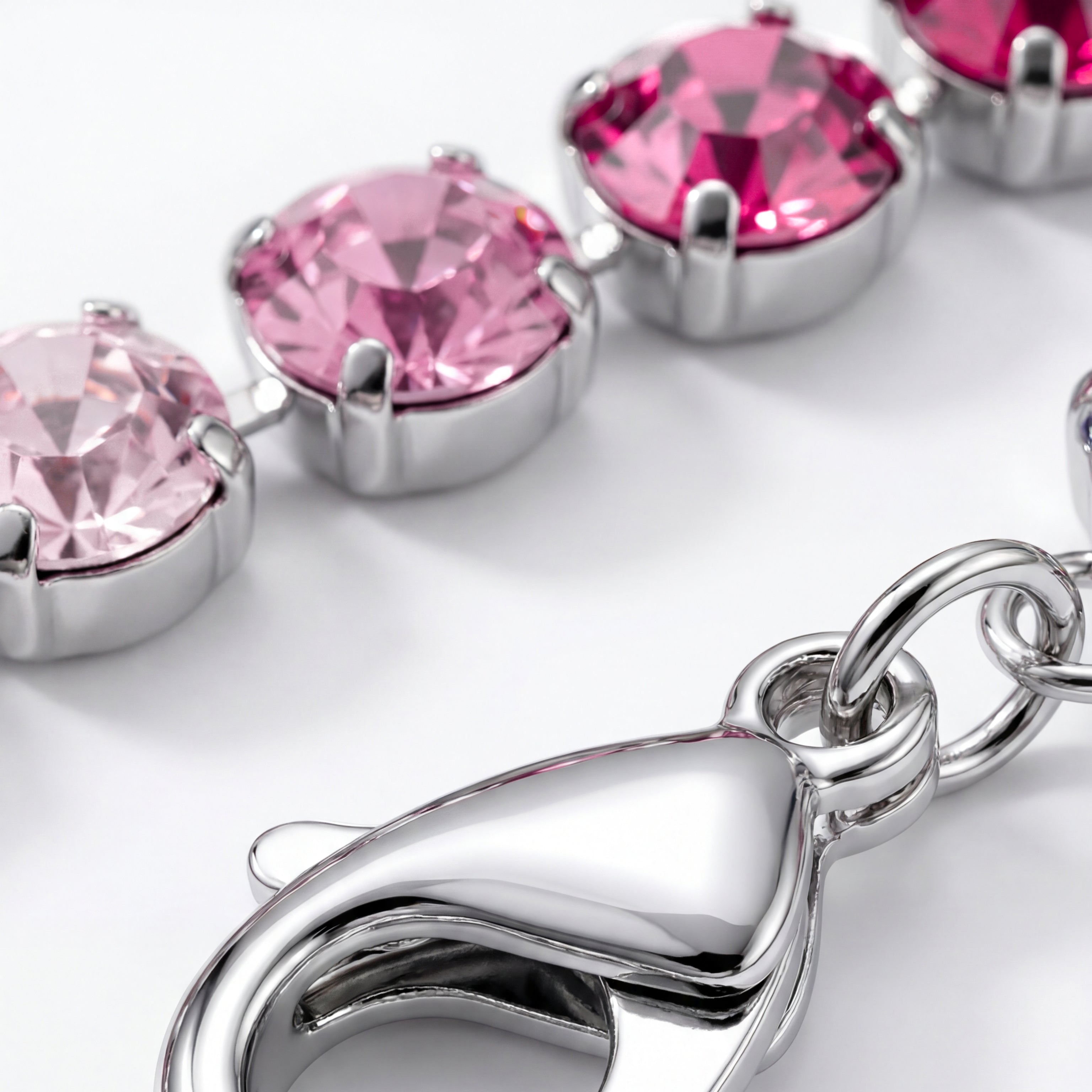 dettagli chiusura collana arcobaleno swarovski