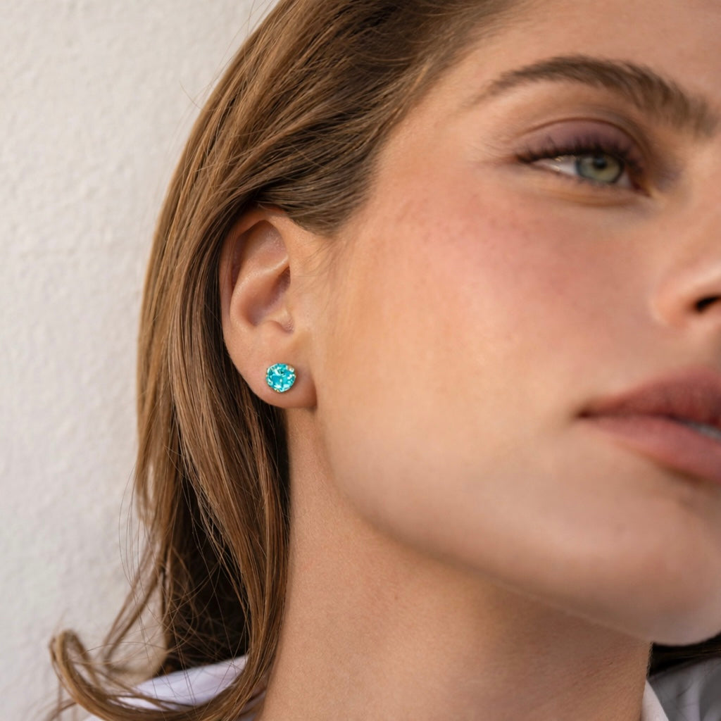 orecchini armocromia celesti indossati