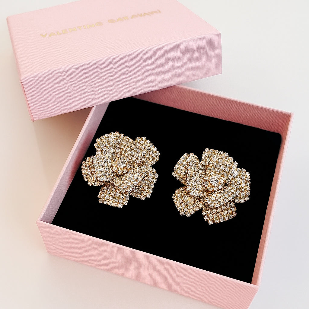 orecchini grandi a forma di fiore tridimensionale