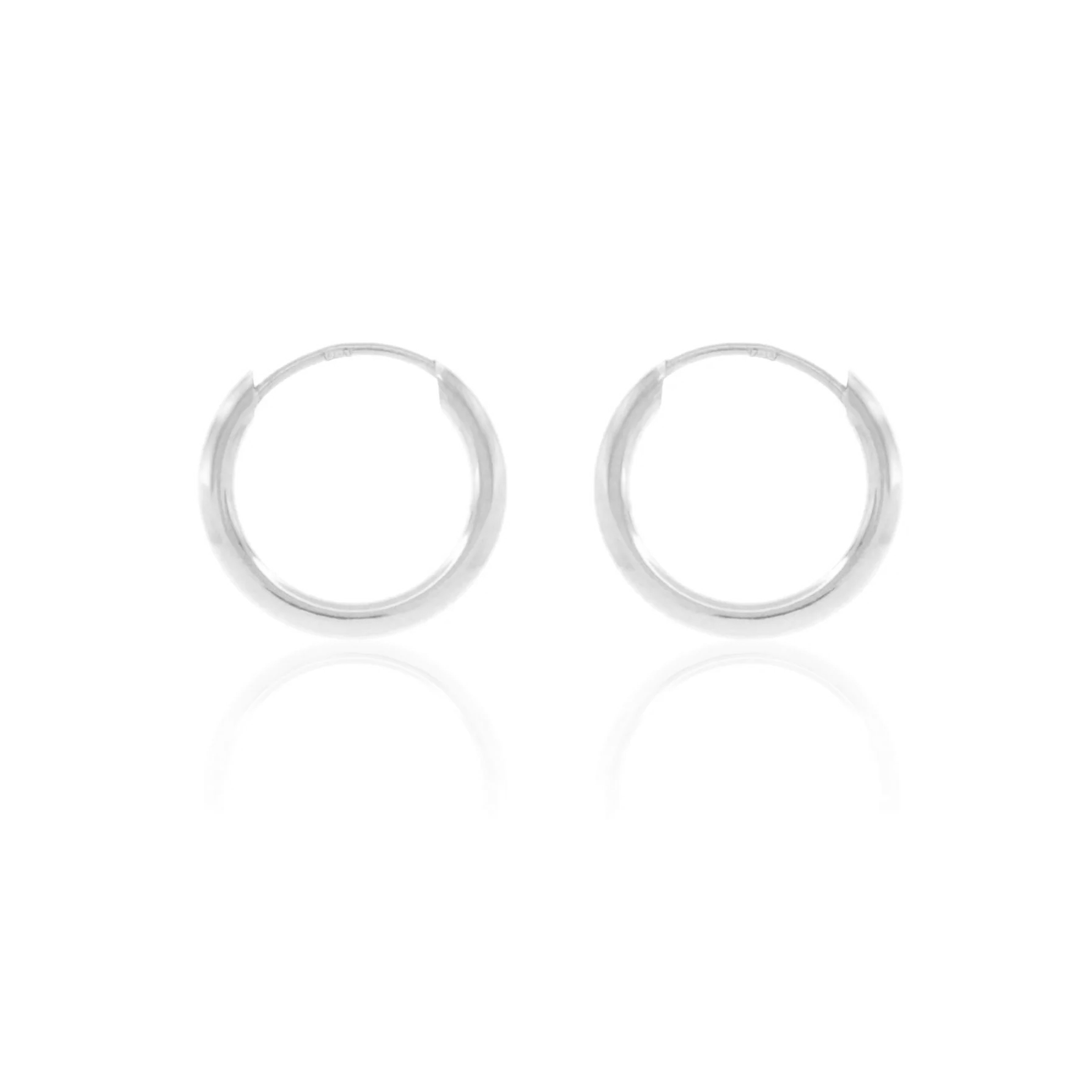 orecchini cerchio sottile minimal in argento 925