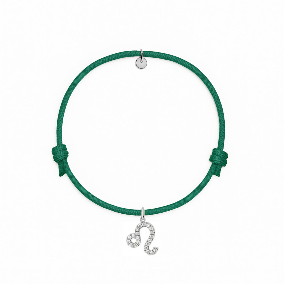 bracciale con cordino verde salvia e ciondoli in argento e zirconi