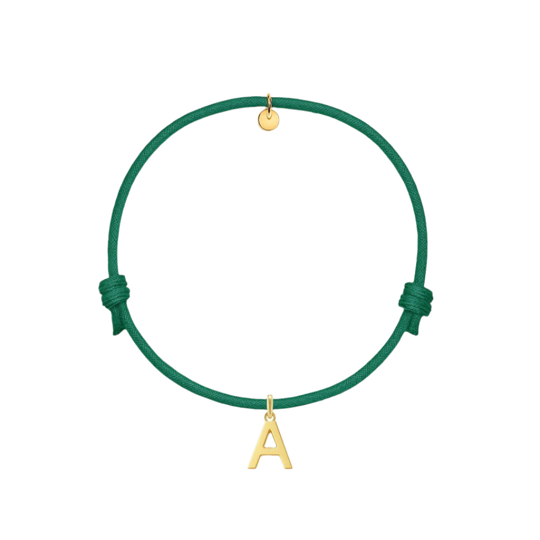 bracciale con cordino verde e ciondolo a forma di lettera dorata in argento 925