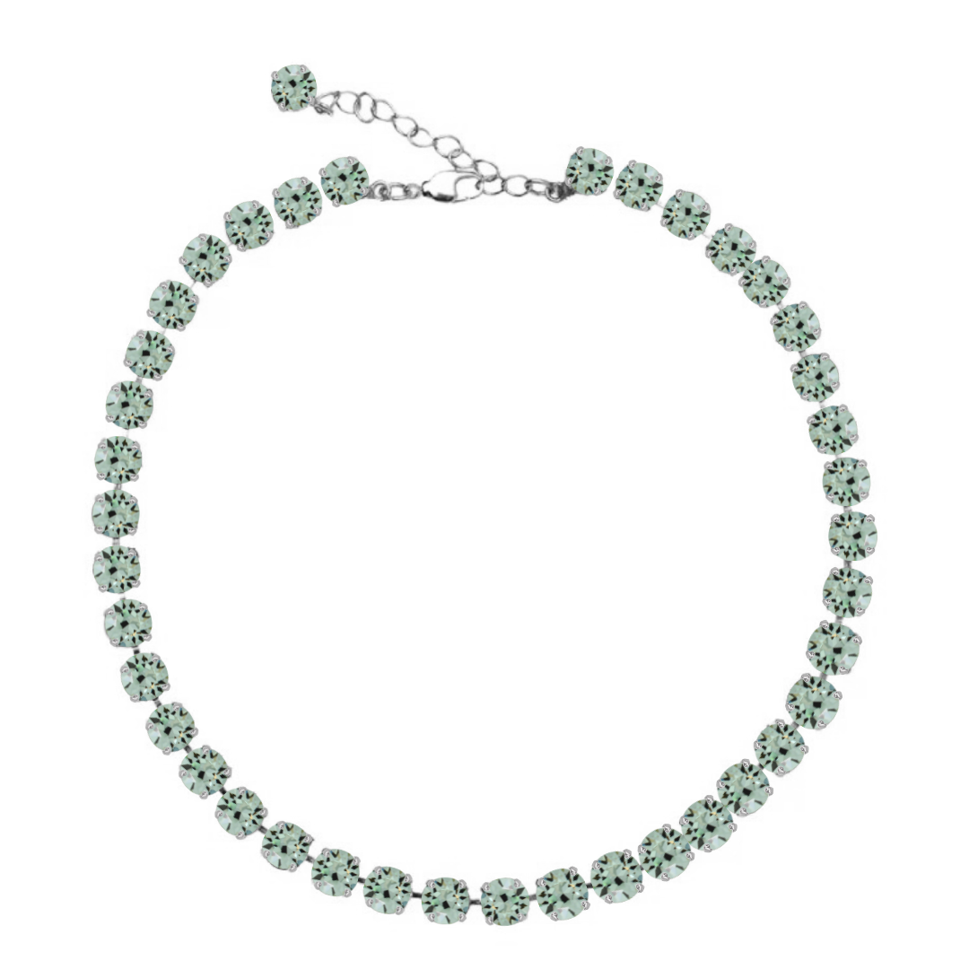 collana armocromia stagione estate con cristalli verde chiaro
