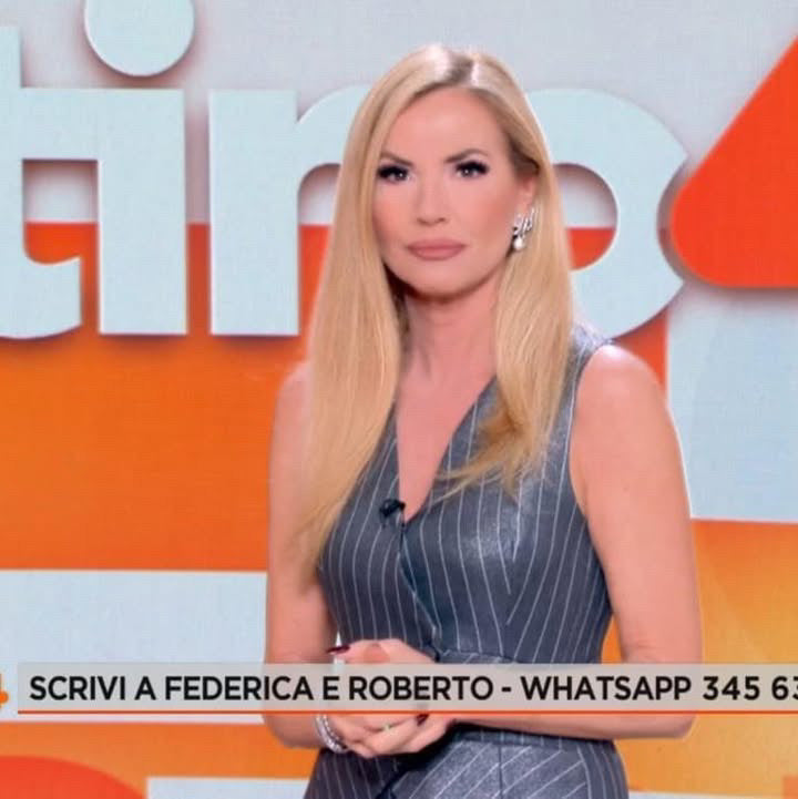 orecchini fiocco indossati da federica panicucci