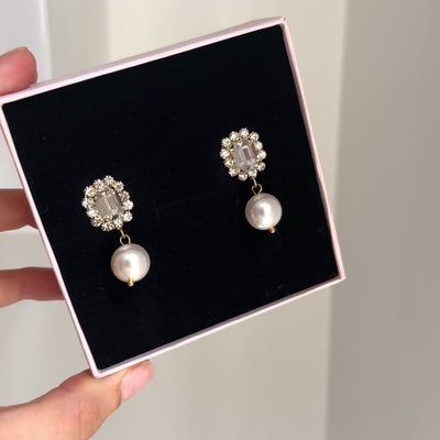 orecchini da sposa con cristalli e perle swarovski nel packaging