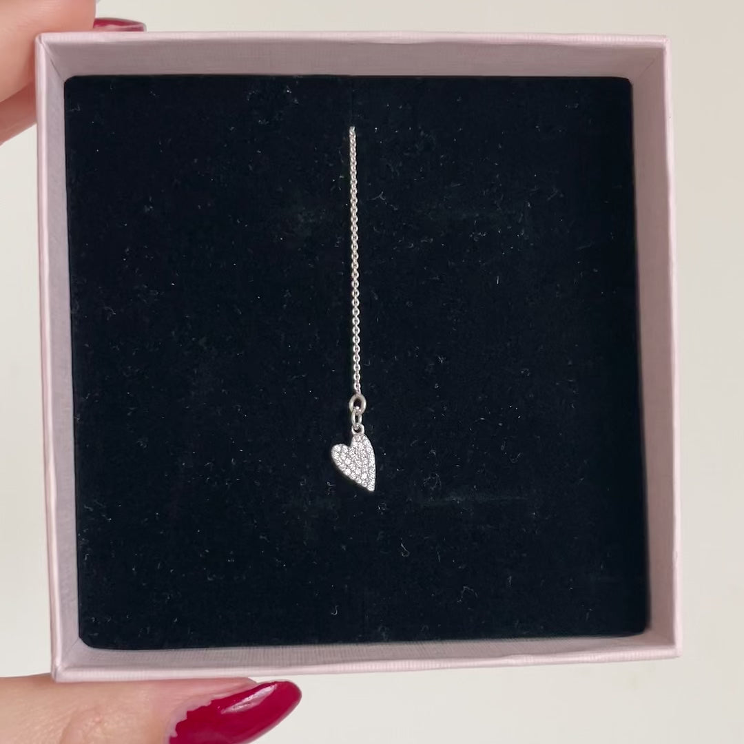 orecchino modello saliscendi con ciondolo a cuore in pavé di zirconi e argento 925